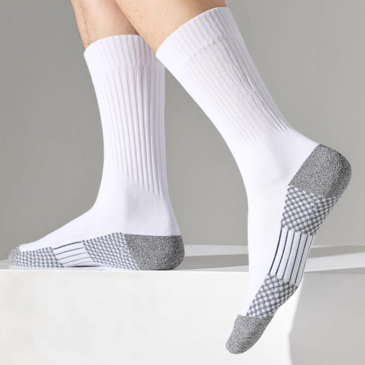 20 Pairs Crew Athletic Socks for Men Moisture Wicking Cushion Crew Socks for Sport Running Traveling