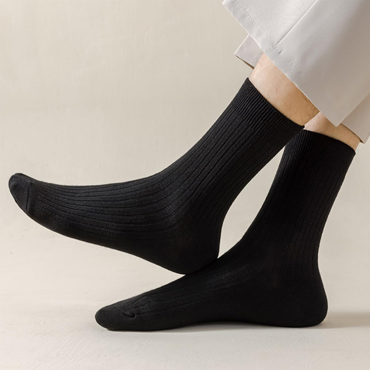 20 Pairs Crew Athletic Socks for Men Moisture Wicking Cushion Crew Socks for Sport Running Traveling