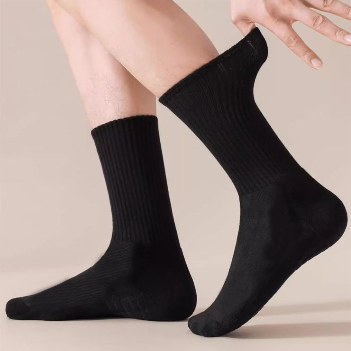 20 Pairs Crew Athletic Socks for Men Moisture Wicking Cushion Crew Socks for Sport Running Traveling