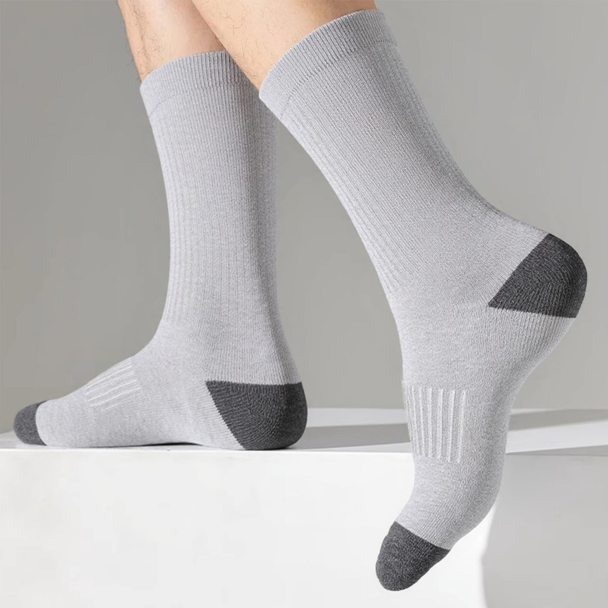 20 Pairs Crew Athletic Socks for Men Moisture Wicking Cushion Crew Socks for Sport Running Traveling