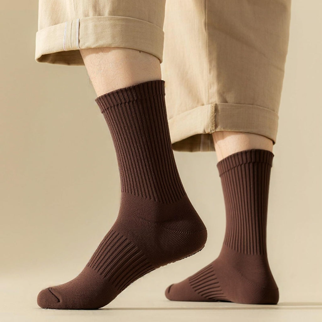 20 Pairs Crew Athletic Socks for Men Moisture Wicking Cushion Crew Socks for Sport Running Traveling